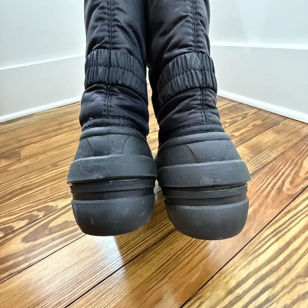 SOREL Youth Flurry Winter Boots Black Red, Size 7 Kids